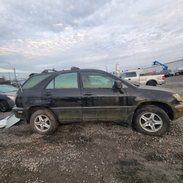 46490: 1999 - Lexus - RX 300 - Image 3