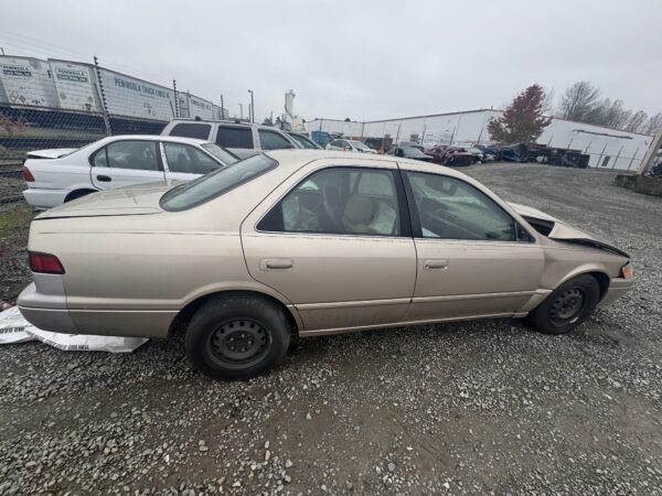 46253: 1997 - Toyota - Camry - Image 3