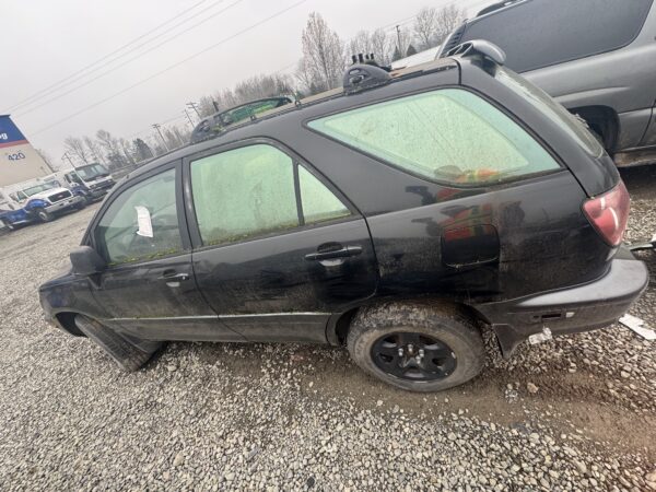 46490: 1999 - Lexus - RX 300 - Image 2