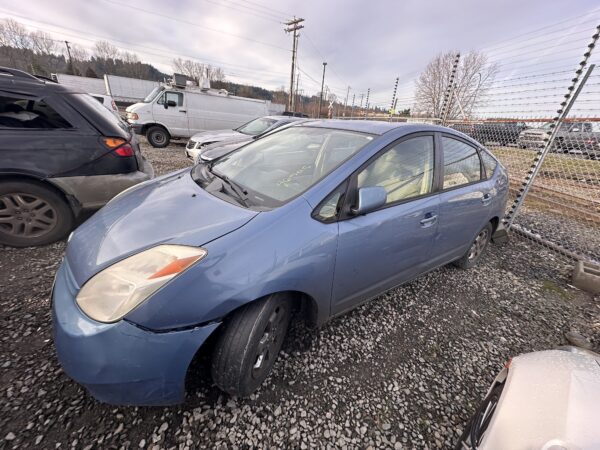 46505: 2004 - Toyota - Prius - Image 2