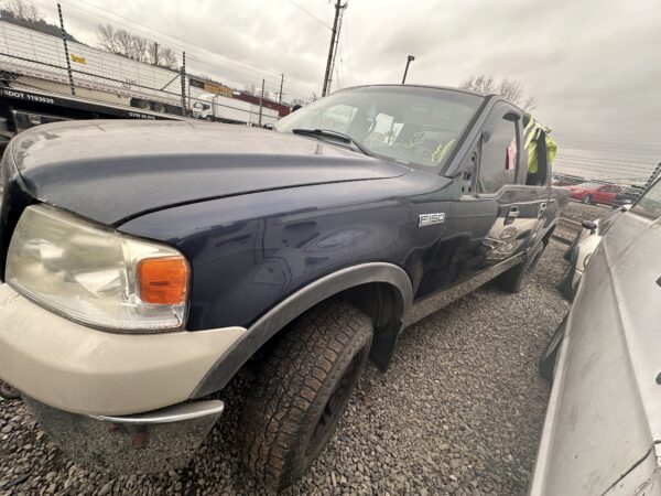 46901: 2004 - Ford - F-150 - Image 2