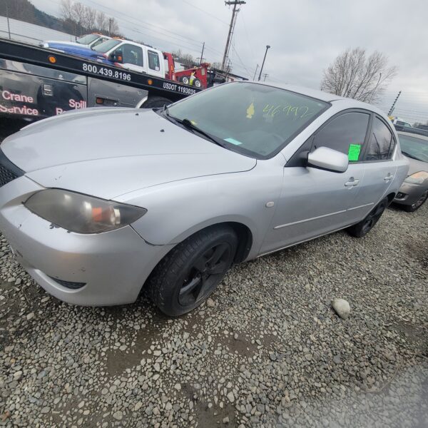 46992: 2005 - Mazda - Mazda3 - Image 2