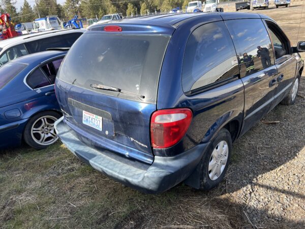 47072: 2002 - Chrysler - Voyager - Image 4