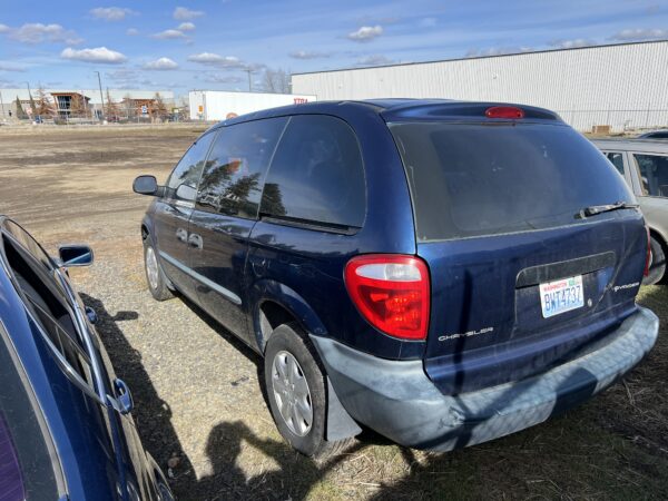 47072: 2002 - Chrysler - Voyager - Image 2