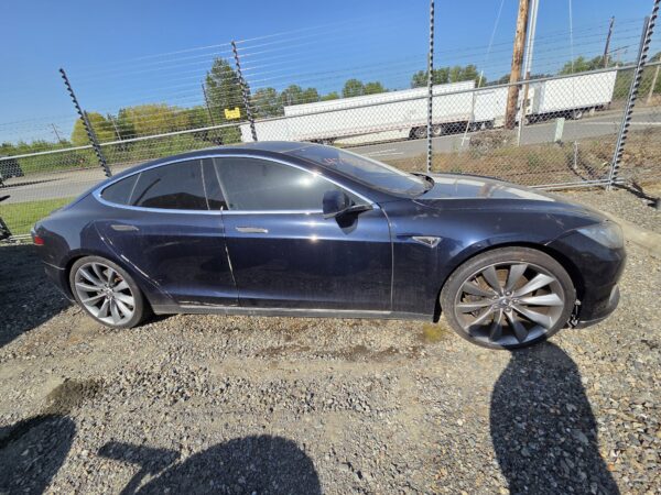 47323: 2013 - Tesla - Model S - Image 3