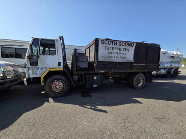 47472: 1986 - Ford - CF6000 - Image 2