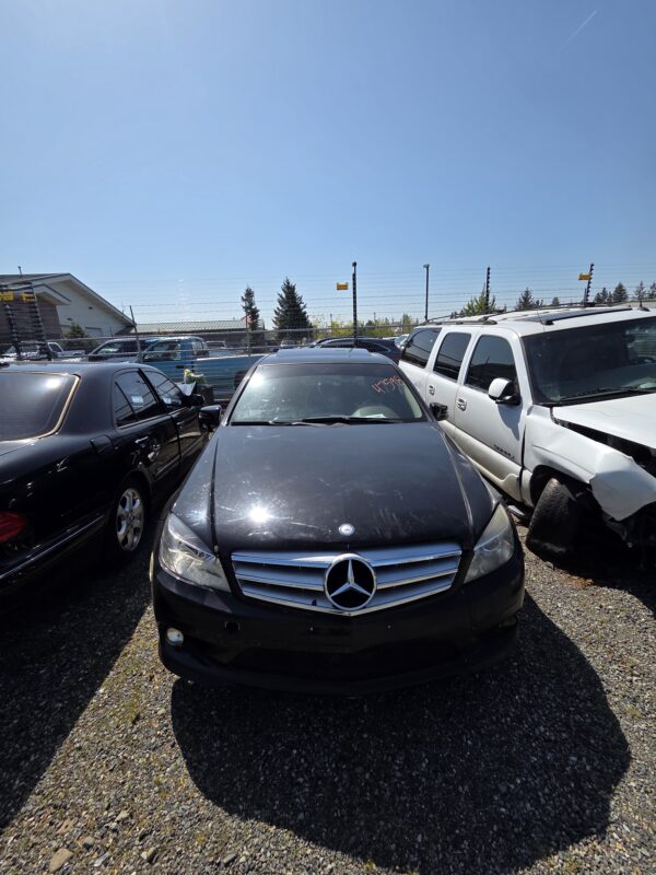 47598: 2010 - Mercedes-Benz - C-Class