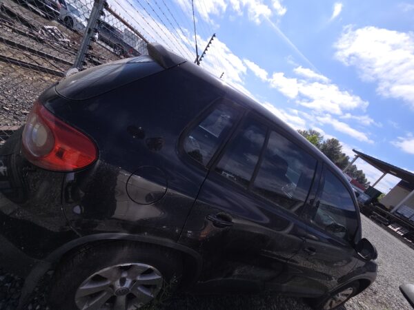48049: 2009 - Volkswagen - Tiguan - Image 4