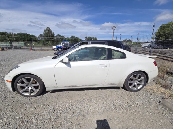 47865: 2003 - Infiniti - G35 - Image 2