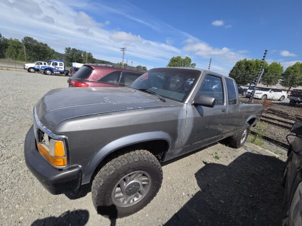 47871: 1992 - Dodge - Dakota - Image 2
