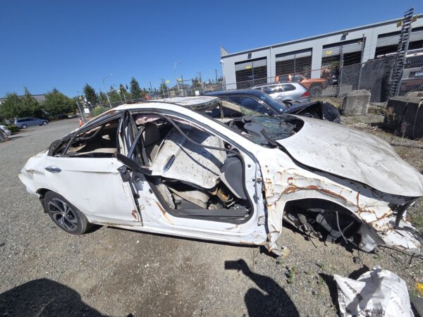 48051: 2016 - Honda - Accord LX - Image 3