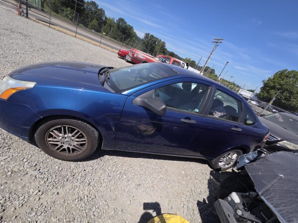 48346: 2009 - Ford - Focus - Image 2