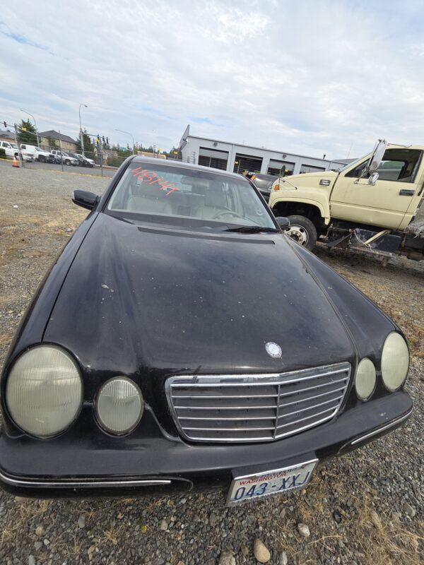 48141: 2000 - Mercedes-Benz - E-Class