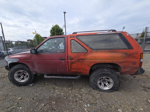 48255: 1988 - Nissan - Pathfinder - Image 2