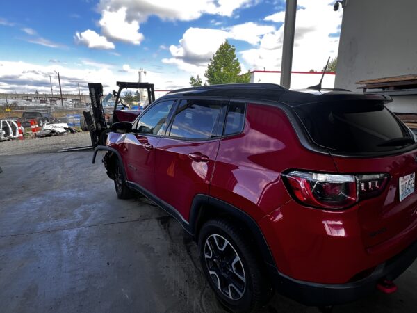 47878: 2019 - Jeep - Compass - Image 2