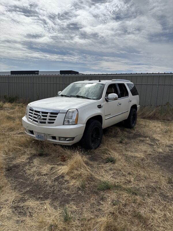 48285: 2007 - Cadillac - Escalade - Image 2