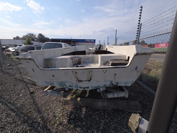48330 : 2002 - Boat - Boat Trailer - Image 3